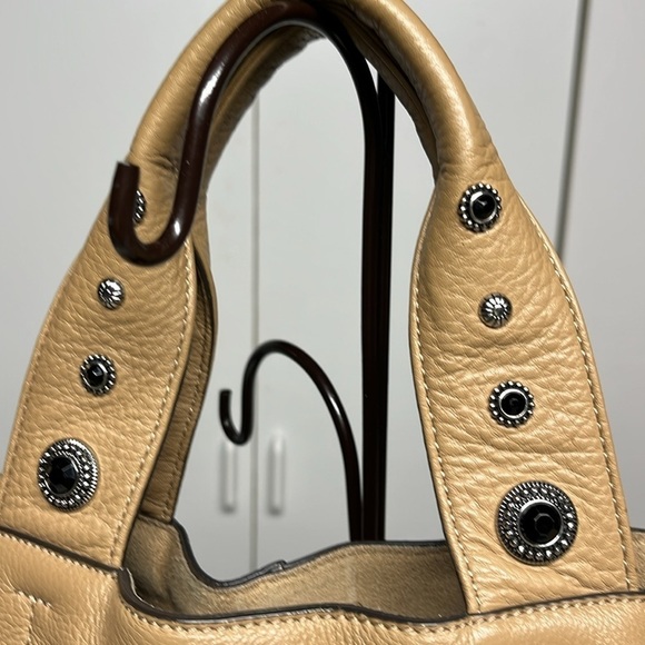 Vincent Camuto Tortilla Shoulder Crossbody Bag - Picture 3 of 15